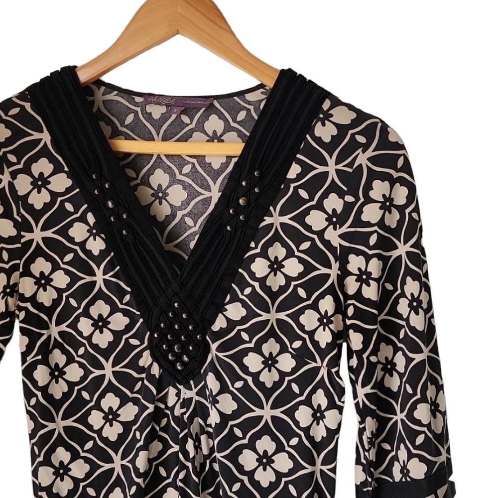 HALE BOB Studded Silk Blouse S Monogram 3/4 Sleeve No Wrinkle Travel Top - Picture 3 of 16